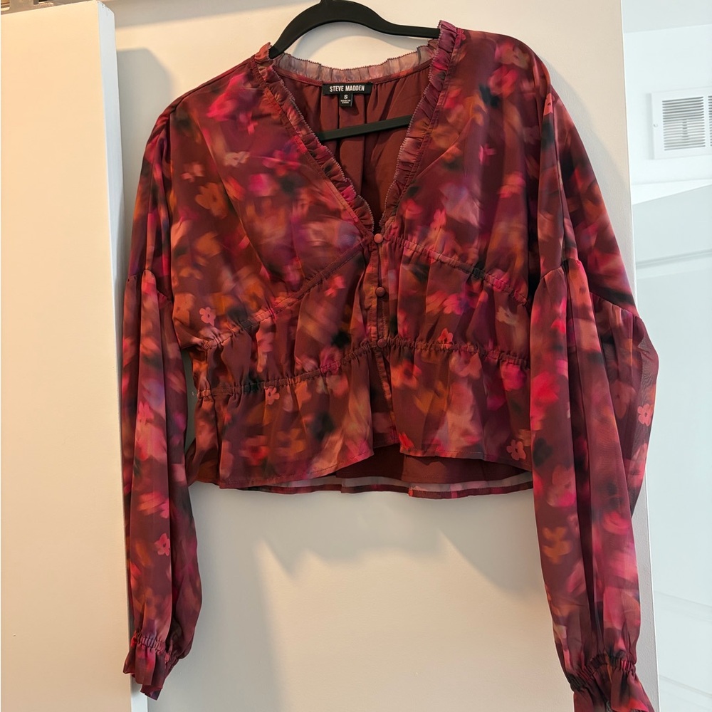 Steve Madden Burgundy Floral Ruffle V-Neck Peplum Top